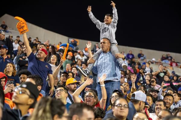 110423_Home_Coming_UTEP_Game_LM-18---Medium.jpg